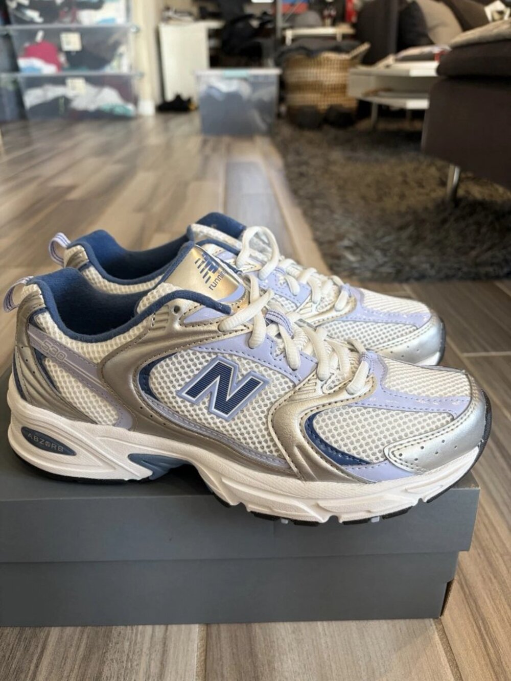 Women's New Balance 530 Shoes - Silver Metallic / Daybreak / Magic Blue U53052N - Picture 3 of 13